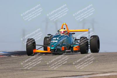 media/Oct-26-2025-CalClub SCCA (Sun) [[8ce1e69566]]/Group 3/Grapevine/